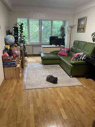 Продаж Квартира 3-кімнатна, 4/9 поверх на Зодчих вул., д. 34 Kiev