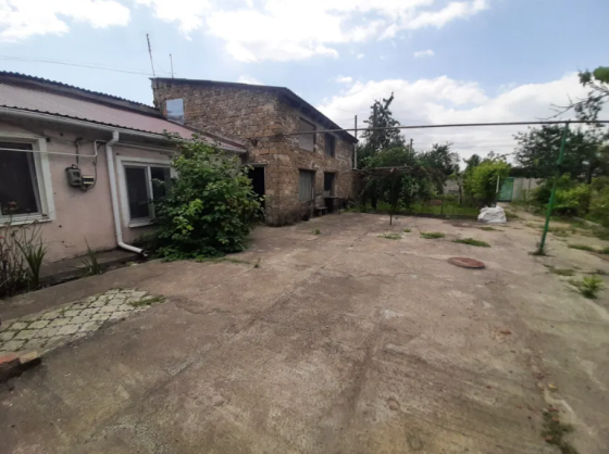 Продам два дома на одном участке в п.Большевик (г.Одесса) Одеса