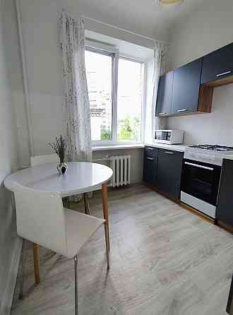 Оренда Квартира 2-кімнатна, 5/6 поверх на Леоніда Первомайського, 4 Киев