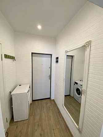 Оренда Квартира 1-кімнатна, 21/35 поверх на Харківське шосе, 19 Киев