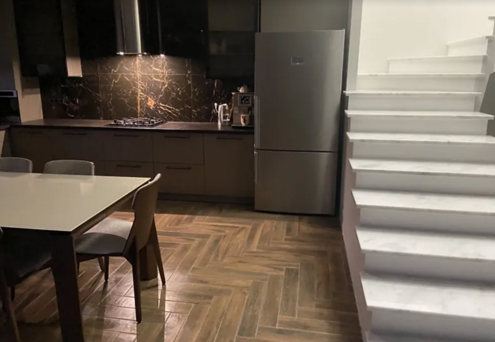 Продаж 2 поверхового будинку з гаражем і ділянкою на 2 сотки, 180 кв. м, Байківці Байківці - фото 1