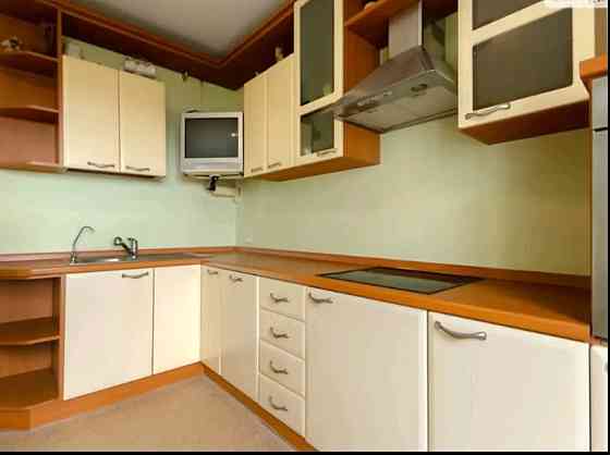 Продаж Квартира 2-кімнатна, 6/16 поверх на Вишняківська, 13б Киев