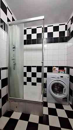 Оренда Квартира 1-кімнатна, 13/17 поверх на Драгоманова, 12 Kiev