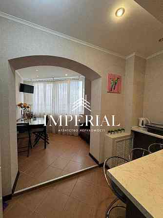 Продаж Квартира 3-кімнатна, 15/22 поверх на вул. Милославська Киев