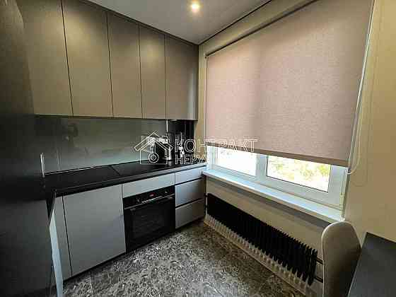 Продаж Квартира 3-кімнатна, 8/9 поверх на вул. Ахсарова Kharkiv