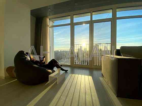 Продаж Будинок 4-кімнатний на Драгоманова вул., 31В Kiev