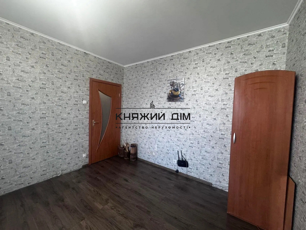 Продаж Квартира 3-кімнатна, 12/14 поверх на Вишняковская ул. Киев - изображение 3