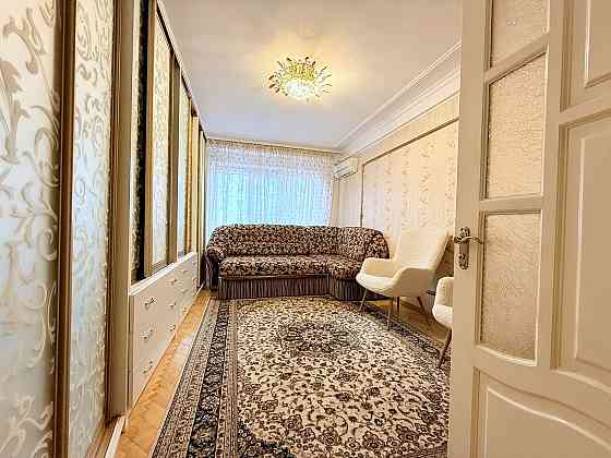 Продаж Квартира 2-кімнатна, 4/5 поверх на Солом'янська вул., д. 39 Київ