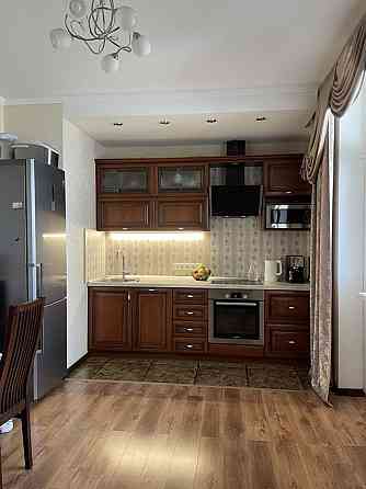 Оренда Квартира 3-кімнатна, 14/19 поверх на Авiаконструктора Iгоря Сiкорського, 4-Б Київ