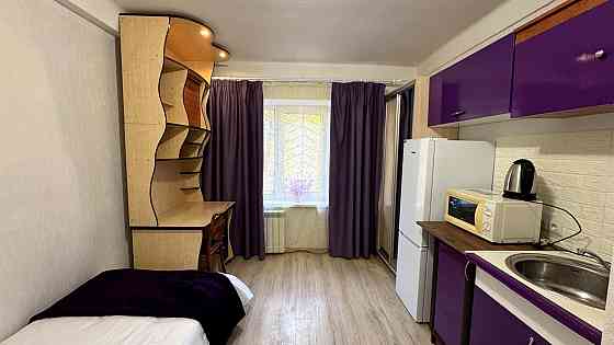 Продаж Квартира 1-кімнатна, 1/5 поверх на Братиславская вул., д. 20-А Киев