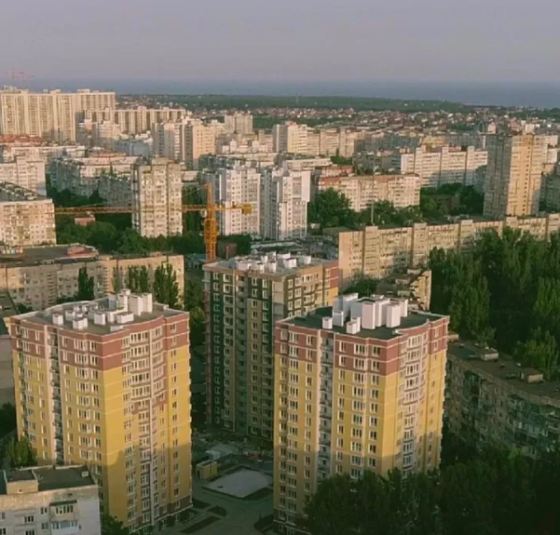 Продам 3-х комнатную квартиру в новом доме на Бочарова. Odessa