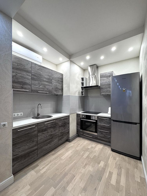 Продаж Квартира 3-кімнатна, 5/23 поверх на Голосіївський вул., д. 60 Київ - фото 1