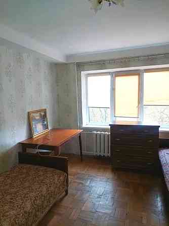 Оренда Квартира 3-кімнатна, 5/9 поверх на пр. Воскресенський, 25 Kiev