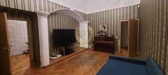 Продаж 4-кімнатної квартири в Києві Kiev