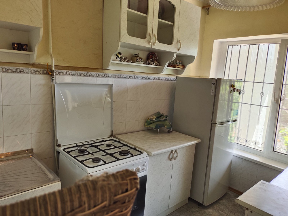 Квартира на Черемушках, ул. Ак. Филатова, Дом мебели Odessa - photo 1