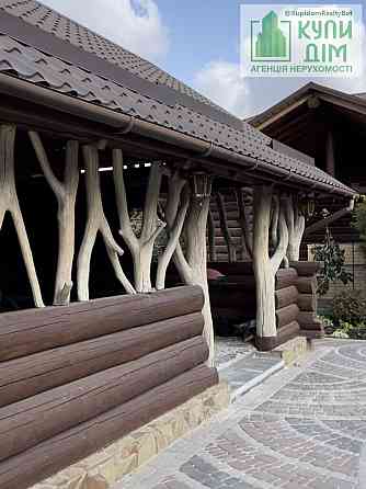 Продам 2 поверховий будинк з гаражем і ділянкою на 63 сотки, 400 кв. м, 7 кімнат Кропивницький