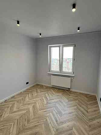 Продаж Квартира 3-кімнатна, 22/25 поверх на Самійла Кішки вул., д. 5-Б Київ