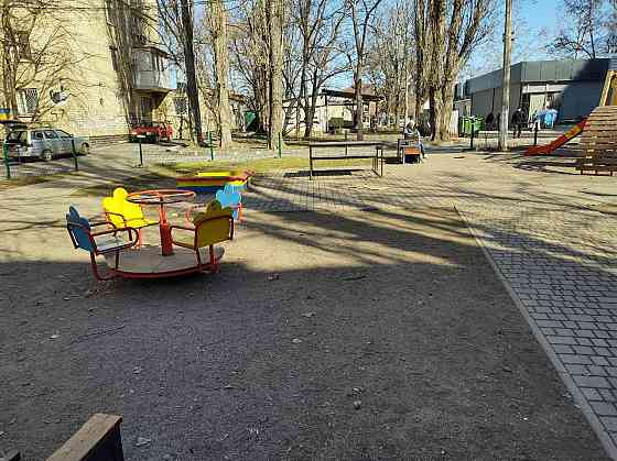 Продаж Квартира 2-кімнатна на ул. Маршала Малиновского, 61 Одесса