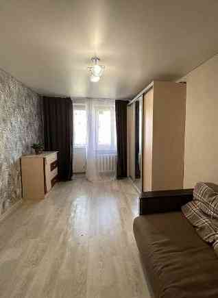 Продаж Квартира 1-кімнатна, 3/5 поверх на Космонавта Комарова улица, 10/4 Одесса