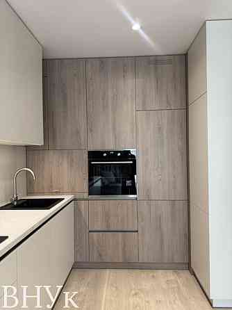 Продаж Квартира 1-кімнатна, 6/6 поверх на вул. Роксоляни Львів