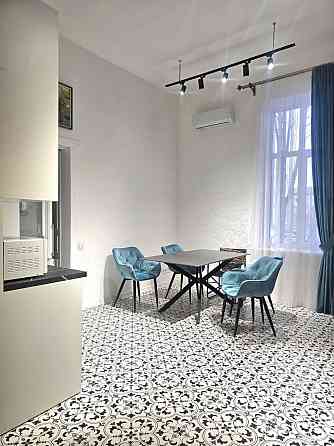 Продаж Квартира 3-кімнатна, 1/3 поверх на Мазепи Гетьмана вул., 36 Ivano-Frankivs'k