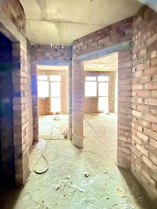 Продаж 2к квартири 76 кв. м Львів - фото 2