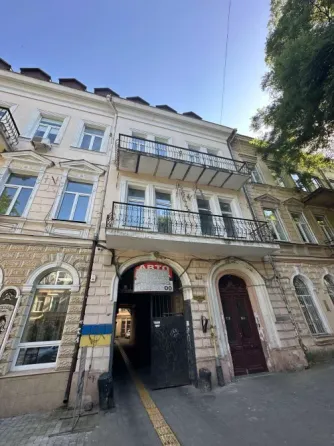For sale 3-room Apartment 110 sq.m Троицкая Odessa