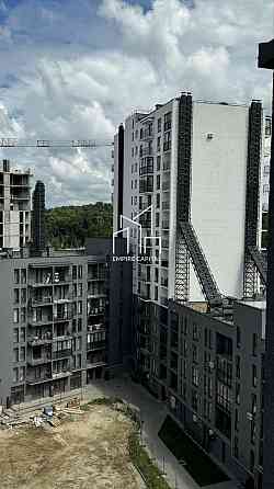 Продаж 3к Квартира 77.43 кв.м Залізнична вул. Львов