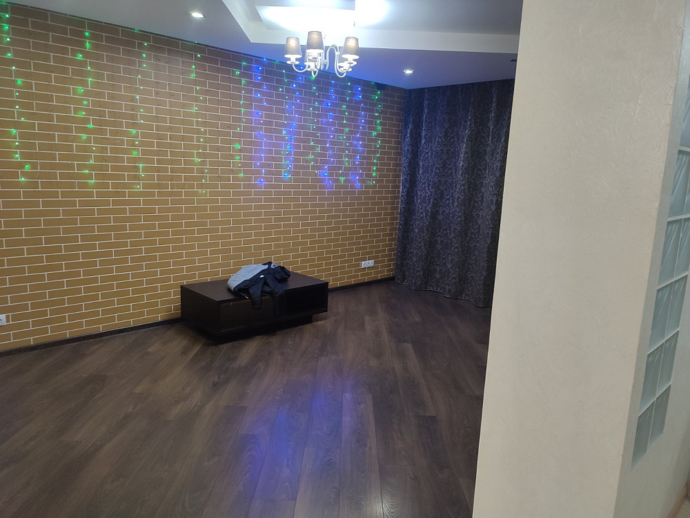 Продам красивую просторную квартиру с прекрасным  панорамным видом на Лиман Нерубайське - фото 9