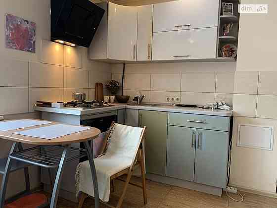 Оренда Квартира 1-кімнатна, 1/9 поверх на Львовская ул., 7/9 Київ