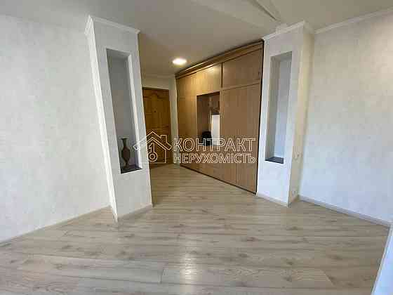 Продаж Квартира 4-кімнатна, 3/9 поверх на вул. Леся Сердюка Харків