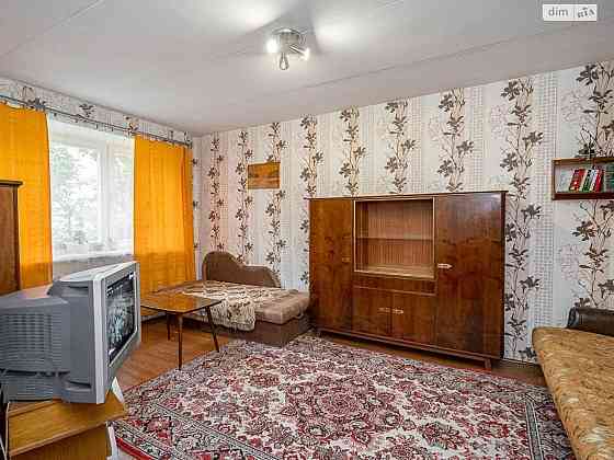 Продаж Квартира 1-кімнатна, 1/6 поверх на Госпітальний вул., д. 1А Київ