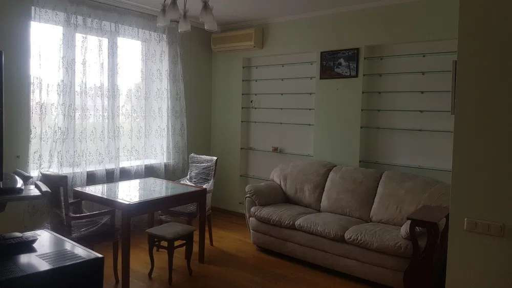 Оренда Квартира 2-кімнатна, 4/5 поверх на ул. Трёхсвятительская Київ - фото 1