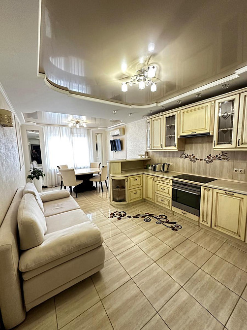 Продаж Квартира 3-кімнатна, 15/20 поверх на Лаврухина Николая вул., д. 8 Kiev - photo 1