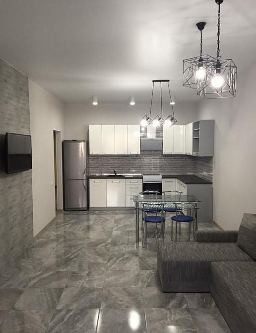 Продам красивую 2х комнатную квартиру на Макаренко с большой террасой Одесса - изображение 2