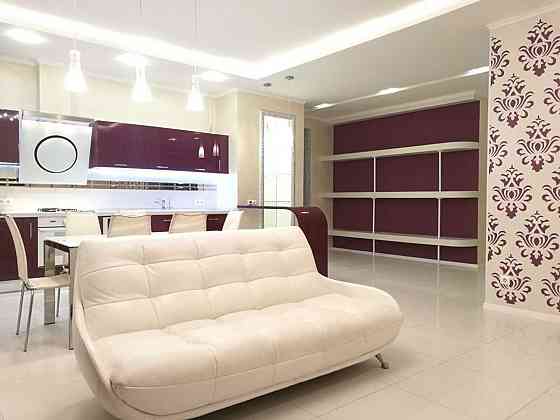 Оренда Квартира 3-кімнатна, 9/9 поверх на Вишгородська, 45/2 Kiev