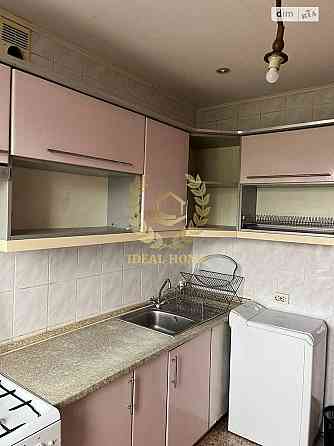 Продаж Квартира 3-кімнатна на Победы пл., 5 Kiev