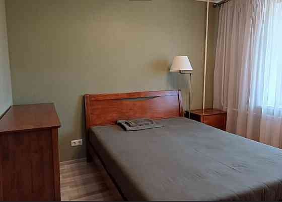 Оренда Квартира 4-кімнатна, 4/16 поверх на улица Мишуги Александра, д.11 Kiev