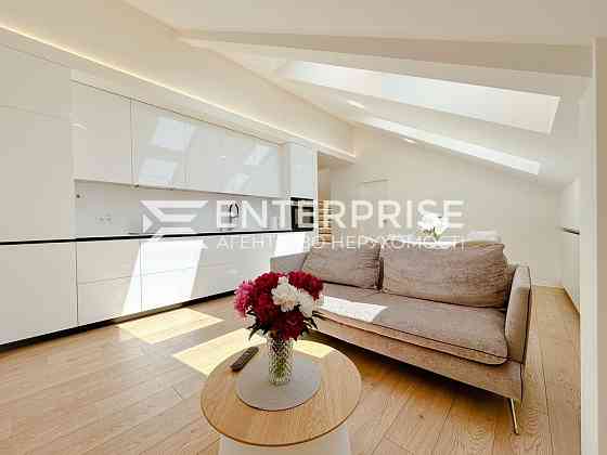 Продаж Квартира 3-кімнатна, 7/8 поверх на вул. Юрія Липи Київ