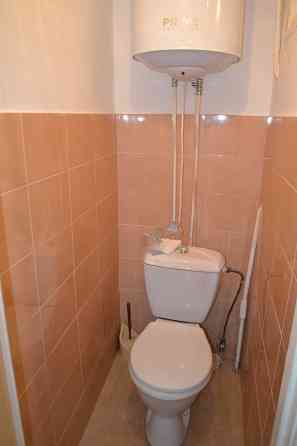 Продаж Квартира 3-кімнатна, 3/9 поверх на Дегтярівська вул., д. 58 Київ