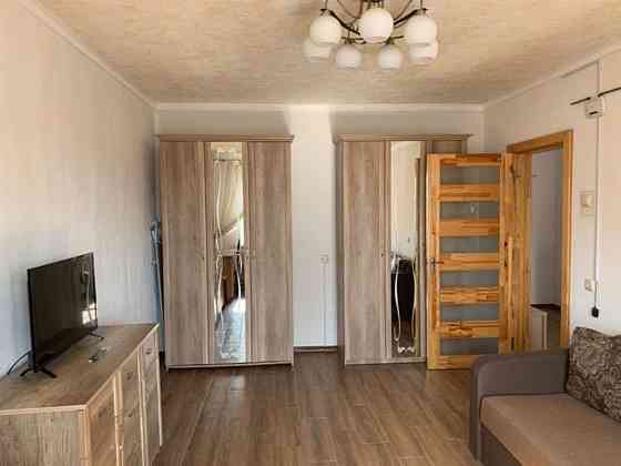 Оренда Квартира 1-кімнатна, 12/18 поверх на ул. Ревуцкого, 42-а Киев