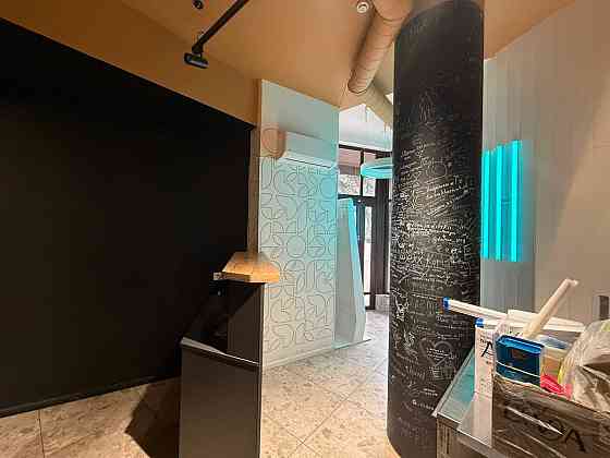 Оренда торгове приміщення на вул. Незалежності поверх - 1/4 Ivano-Frankivs'k