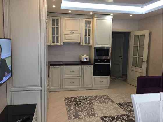 Продаж Квартира 4-кімнатна, 20/24 поверх на Драгоманова, 4а Kiev