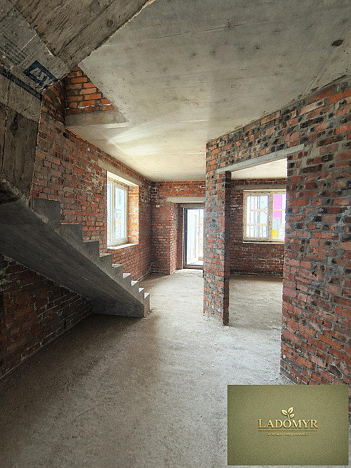 Продаж Будинок 4-кімнатний на вул. Ягідна Ровно - изображение 3