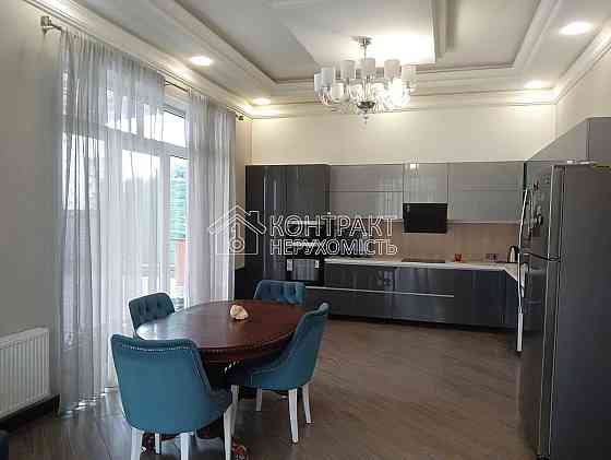 Продаж Будинок 5-кімнатний на вул. Науки Kharkiv