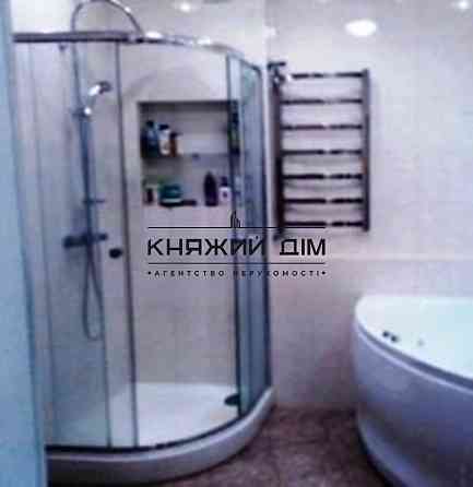 СРОЧНО продам шикарная 3-х. ком. в Новом доме. Метро Вокзальная. Код объекта:21117429 Київ