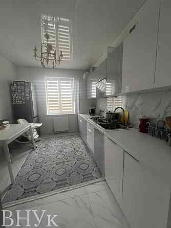 Продаж Квартира 3-кімнатна, 4/5 поверх на вул. Снігуровича С. Ивано-Франковск