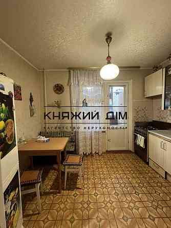 Оренда Квартира 2-кімнатна, 3/9 поверх на Бережанская ул. Kiev