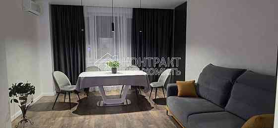 Продаж Квартира 3-кімнатна, 14/14 поверх на вул. Героїв Харкова Харьков