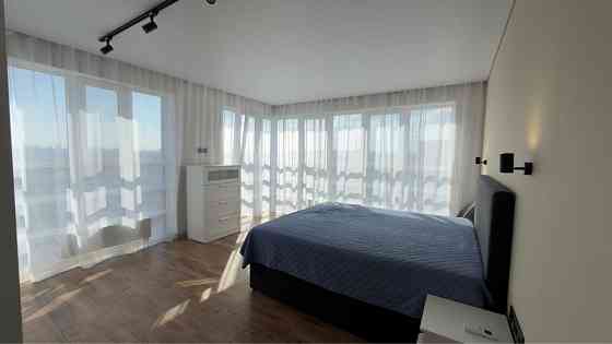 Продаж Квартира 4-кімнатна, 24/25 поверх на Бережанська вул., д. 4 Kiev